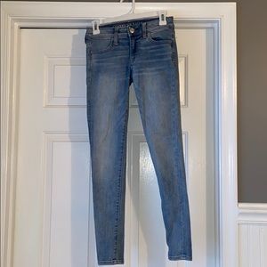 American Eagle Light Wash Jeans